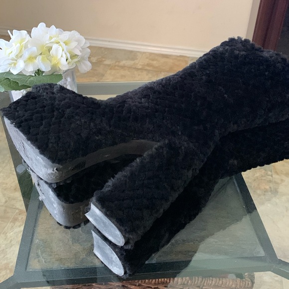 π€AZELEA WANG Jerusha Fur Platform High Heel Boots - Picture 13 of 16